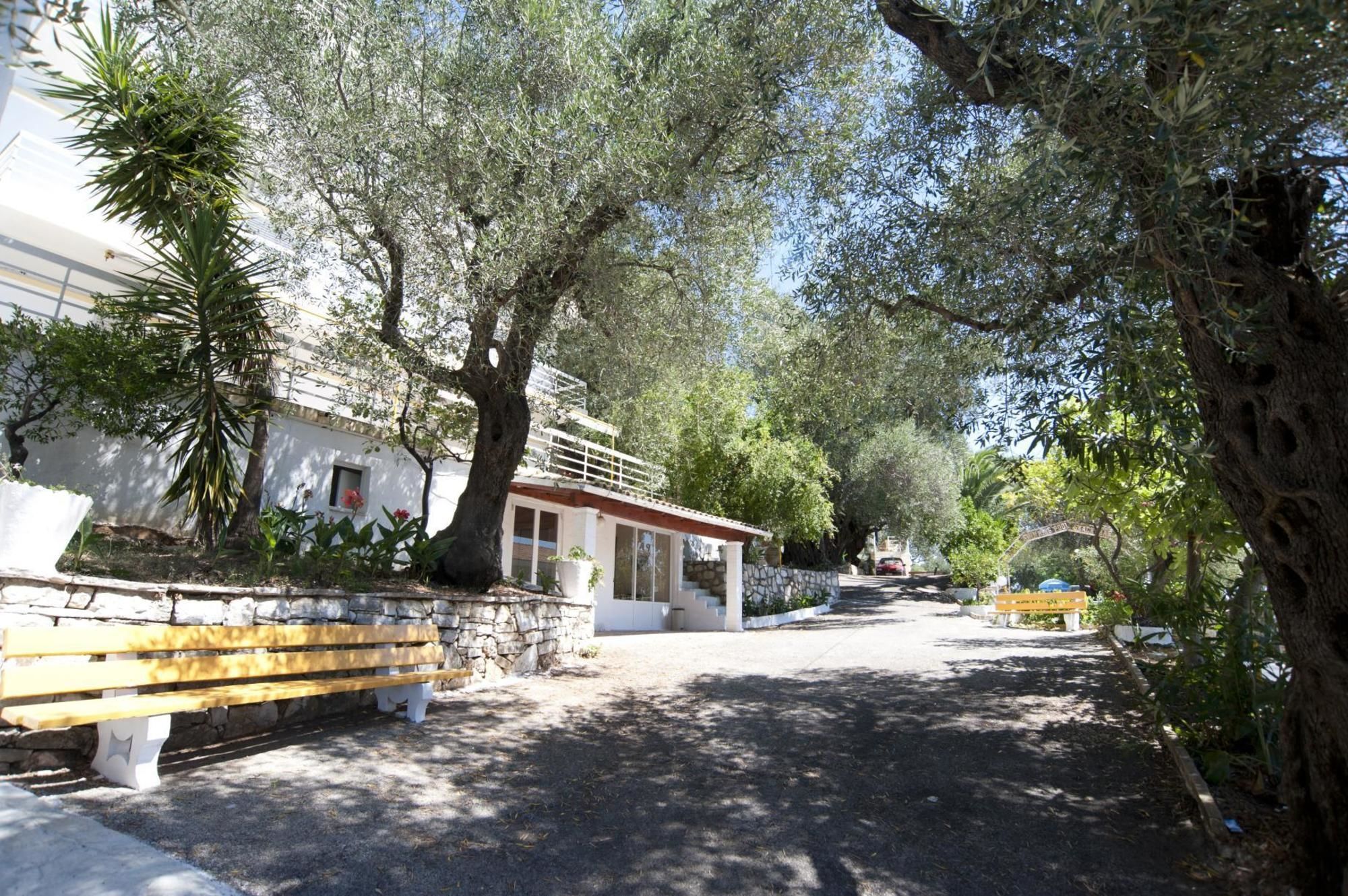 Paradise Apartments Barbati Exterior photo